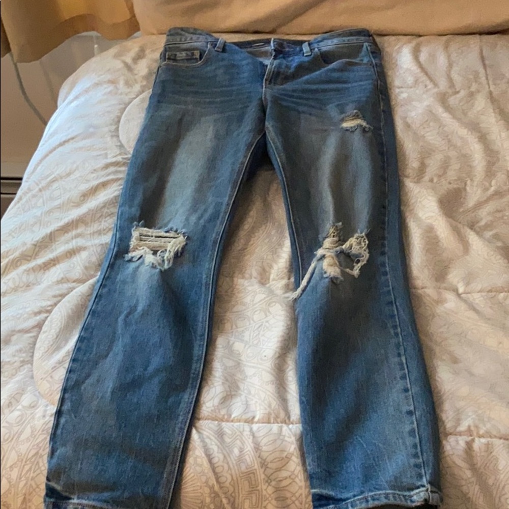 Boyfriend/ Mom jeans